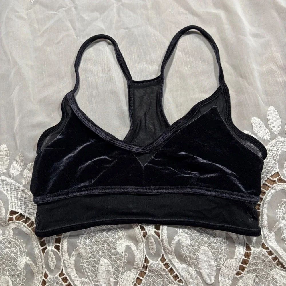 Alo Yoga Black Velvet Mesh Racerback Sports Bra Womens XS Preppy Workout